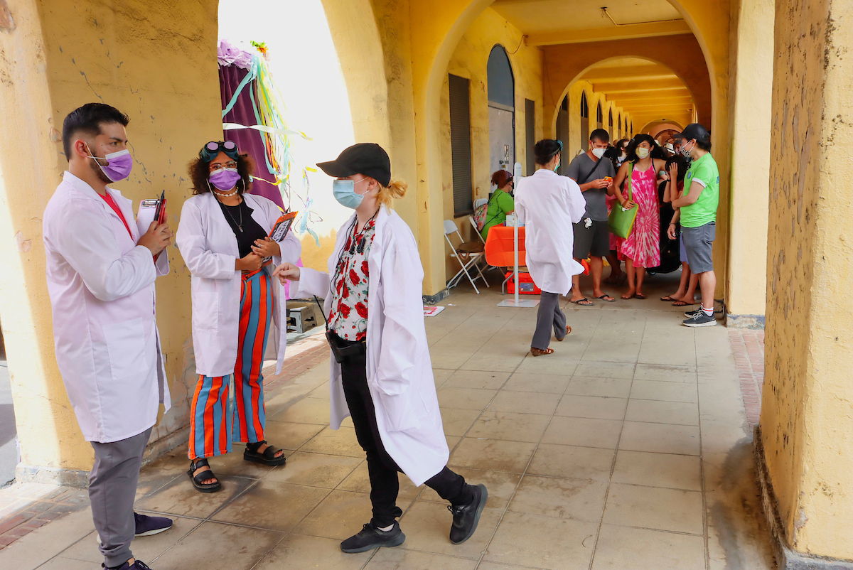 Elizabeth Villa stands on the campus of The University of California San Diego on Monday, August 16, 2021 in San Diego. (Sandy Huffaker/Howard Hughes Medical Institute 2021)