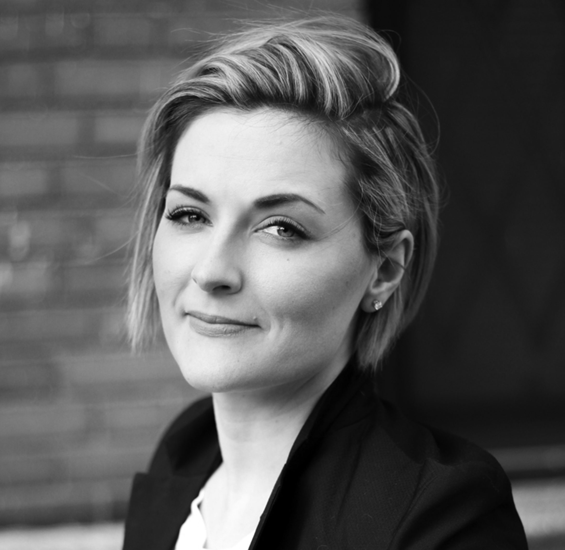 La Jolla Playhouse | Lindsey Mercer grayscale headshot | La Jolla Playhouse